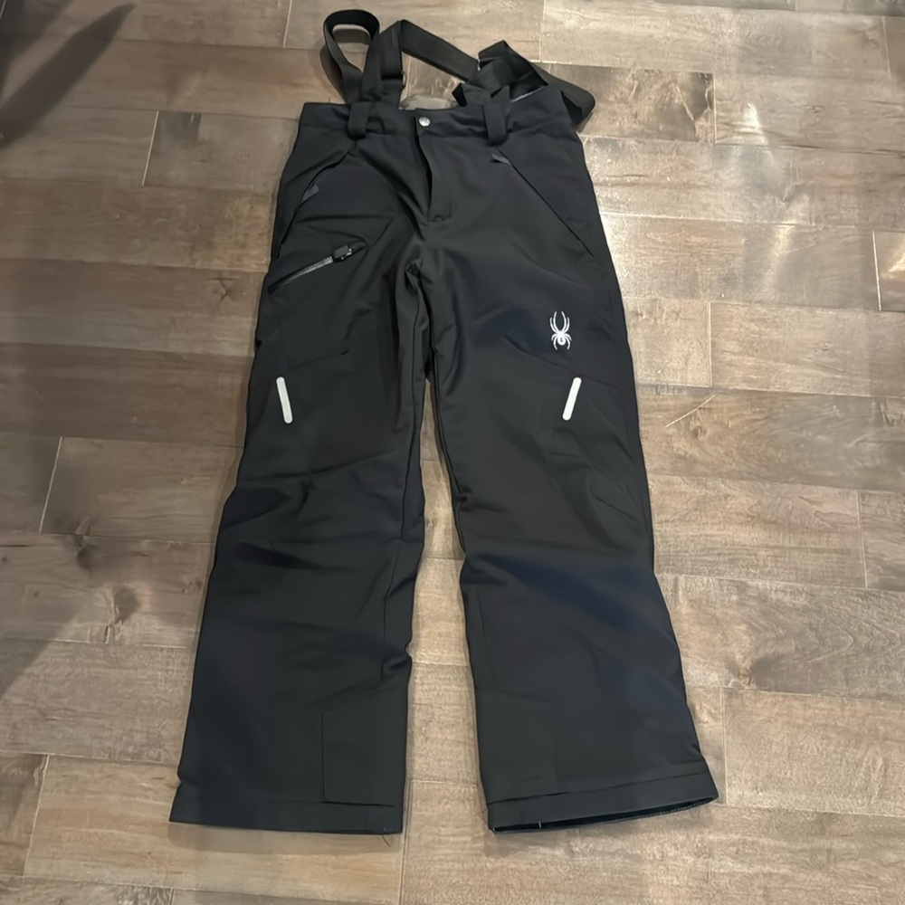 Boys spyder ski pants with suspenders size 16, black